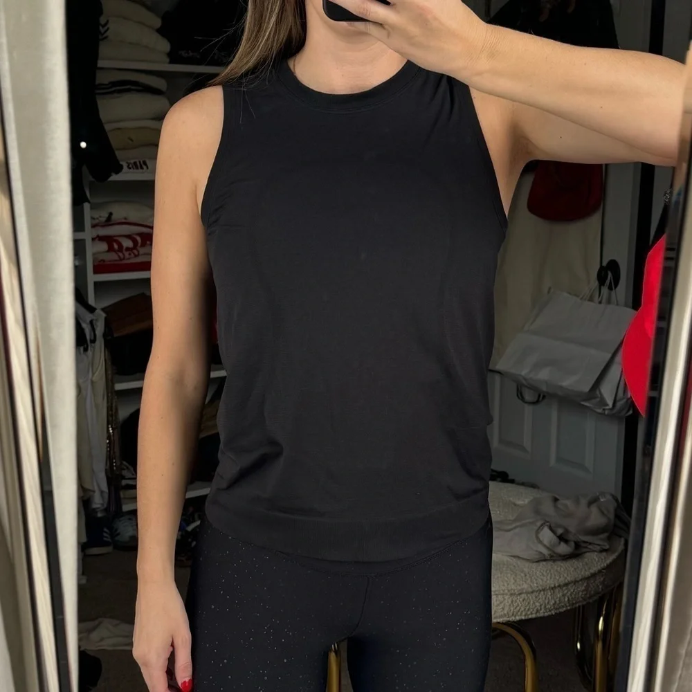 lululemon athletica classic sleeveless